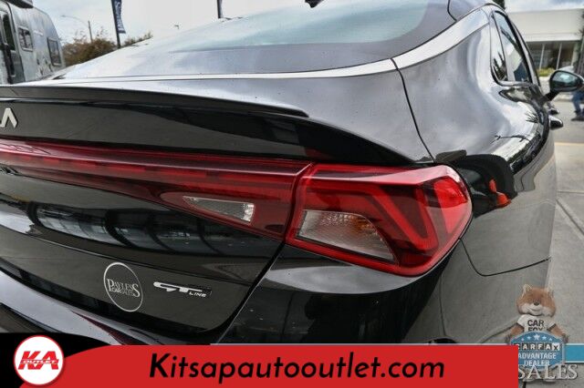 2022 Kia K5 GT-LINE / AWD / AutoStart / Power & Heated Leather Trimmed Seats / Navigation / Lane Departure & Blind Spot Alert / Apple CarPlay & Android Auto / Back Up Camera / Keyless Entry & Start / 33 MPG Banglore