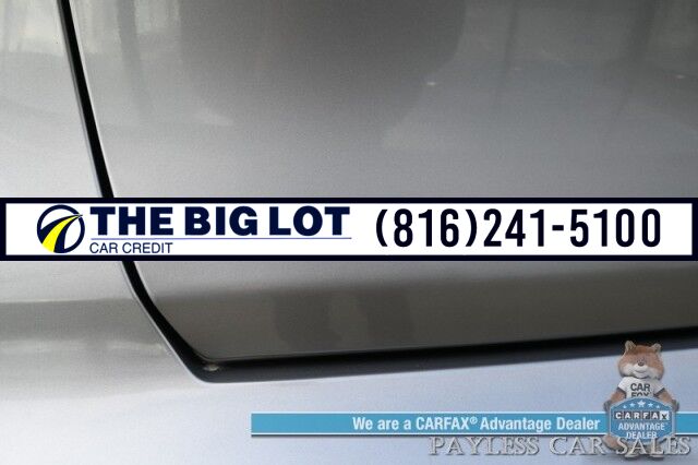 2022 Kia Niro LXS Hybrid / Blind Spot Alert / Lane Departure Alert / Apple CarPlay & Android Auto / Back Up Camera / Keyless Entry & Start / Cruise Control / Alloy Wheels / 51 MPG / 1-Owner Banglore