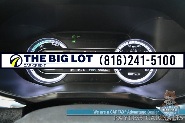 2022 Kia Niro LXS Hybrid / Blind Spot Alert / Lane Departure Alert / Apple CarPlay & Android Auto / Back Up Camera / Keyless Entry & Start / Cruise Control / Alloy Wheels / 51 MPG / 1-Owner Banglore