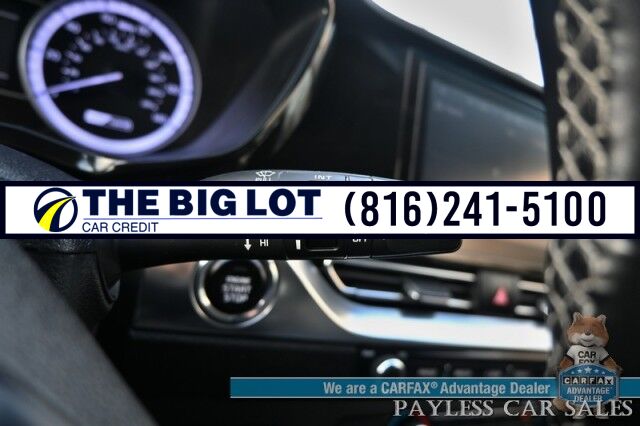 2022 Kia Niro LXS Hybrid / Blind Spot Alert / Lane Departure Alert / Apple CarPlay & Android Auto / Back Up Camera / Keyless Entry & Start / Cruise Control / Alloy Wheels / 51 MPG / 1-Owner Banglore