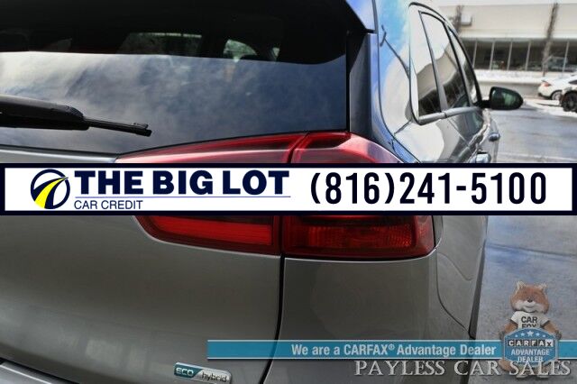2022 Kia Niro LXS Hybrid / Blind Spot Alert / Lane Departure Alert / Apple CarPlay & Android Auto / Back Up Camera / Keyless Entry & Start / Cruise Control / Alloy Wheels / 51 MPG / 1-Owner Banglore