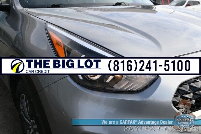 2022 Kia Niro LXS Hybrid / Blind Spot Alert / Lane Departure Alert / Apple CarPlay & Android Auto / Back Up Camera / Keyless Entry & Start / Cruise Control / Alloy Wheels / 51 MPG / 1-Owner Banglore