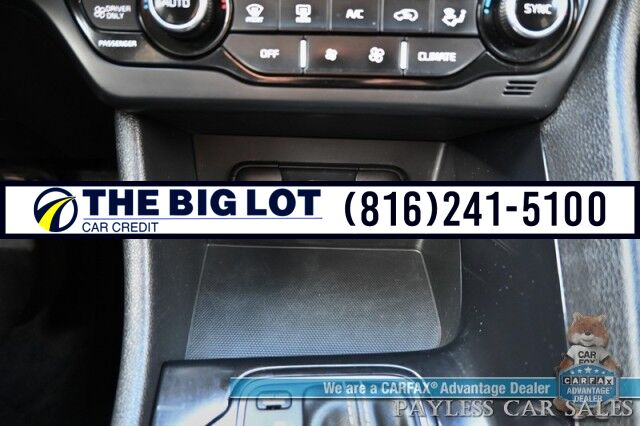 2022 Kia Niro LXS Hybrid / Blind Spot Alert / Lane Departure Alert / Apple CarPlay & Android Auto / Back Up Camera / Keyless Entry & Start / Cruise Control / Alloy Wheels / 51 MPG / 1-Owner Banglore