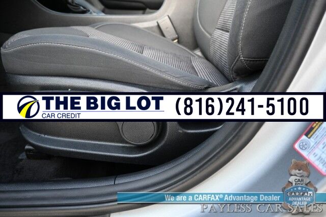 2022 Kia Niro LXS Hybrid / Blind Spot Alert / Lane Departure Alert / Apple CarPlay & Android Auto / Back Up Camera / Keyless Entry & Start / Cruise Control / Alloy Wheels / 51 MPG / 1-Owner Banglore