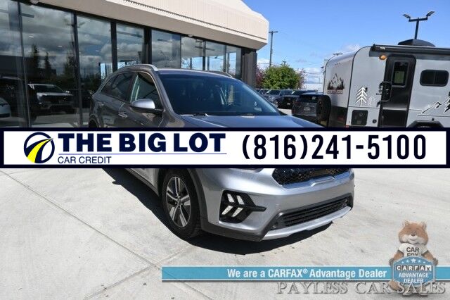 2022 Kia Niro LXS Hybrid / Blind Spot Alert / Lane Departure Alert / Apple CarPlay & Android Auto / Back Up Camera / Keyless Entry & Start / Cruise Control / Alloy Wheels / 51 MPG / 1-Owner Banglore