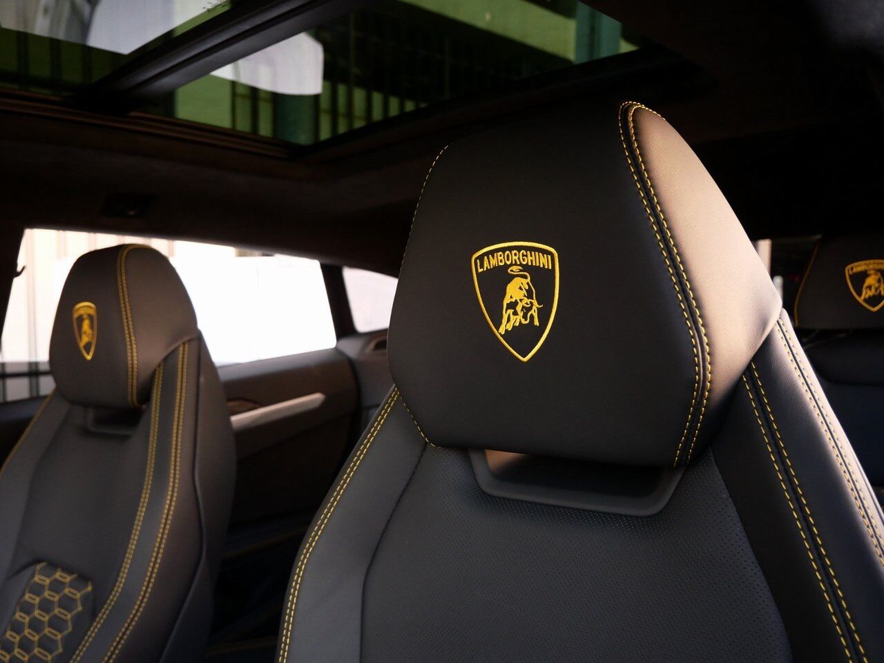 2022 Lamborghini Urus Lawrence KS