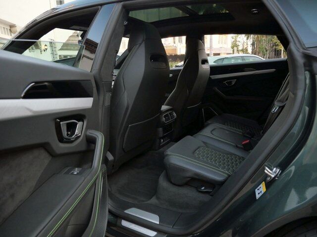 2022 Lamborghini Urus Lawrence KS