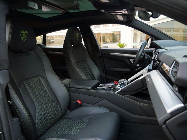 2022 Lamborghini Urus Lawrence KS