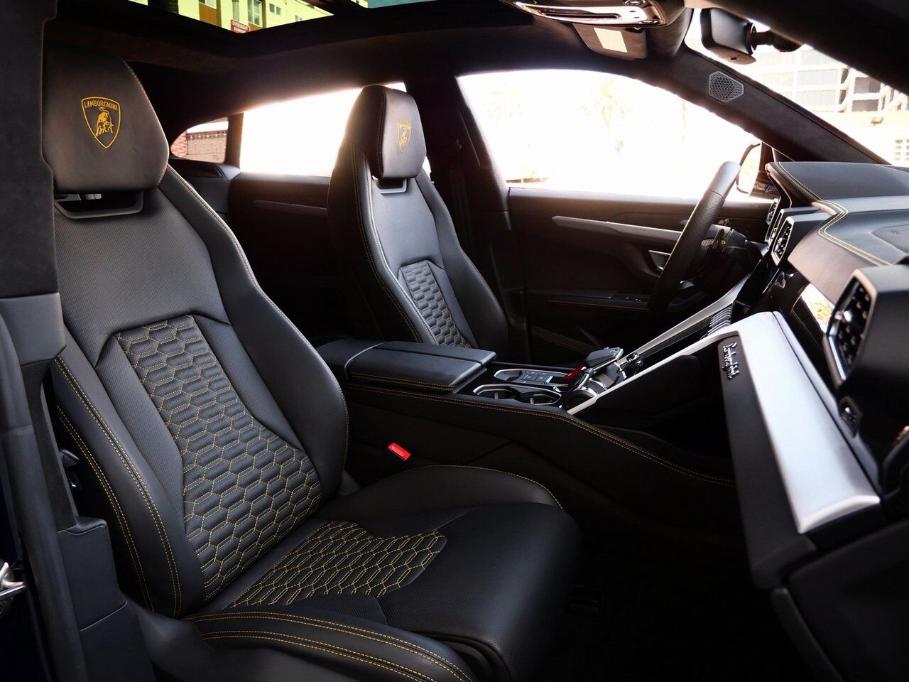 2022 Lamborghini Urus Lawrence KS