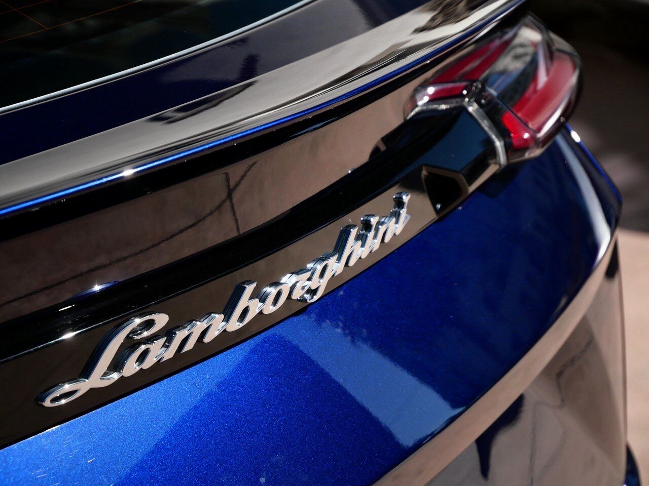 2022 Lamborghini Urus Lawrence KS