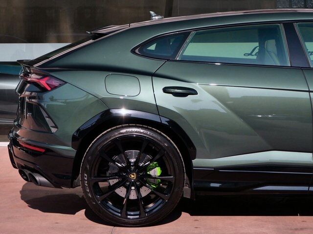 2022 Lamborghini Urus Lawrence KS