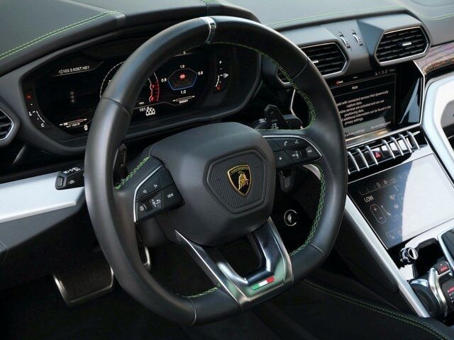 2022 Lamborghini Urus Lawrence KS