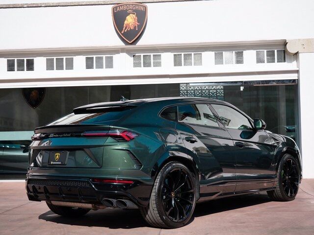 2022 Lamborghini Urus
