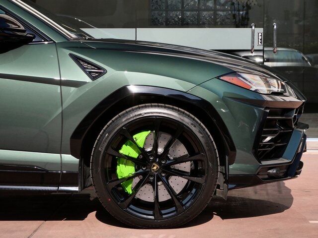 2022 Lamborghini Urus Lawrence KS