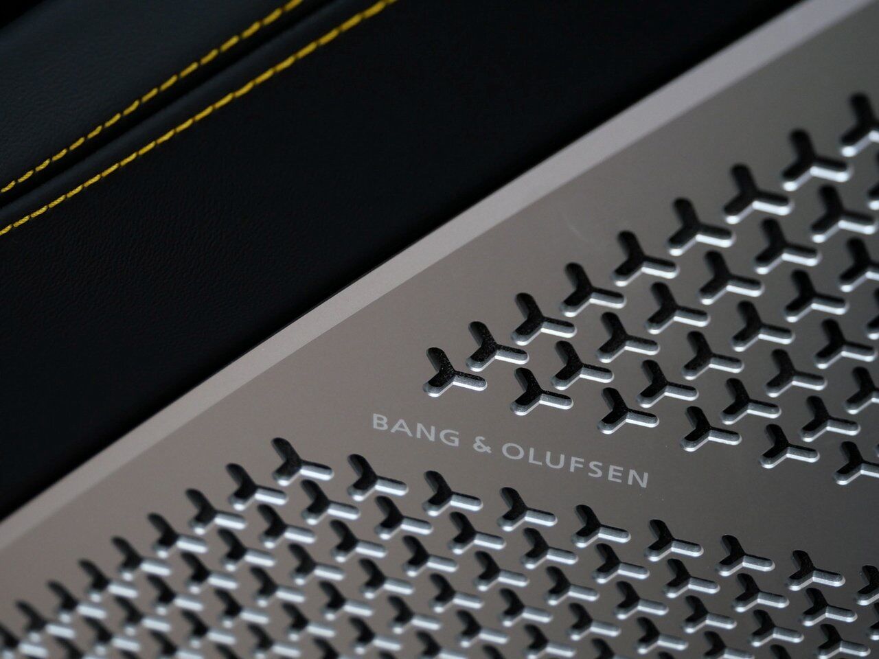 2022 Lamborghini Urus Base Base Lawrence KS