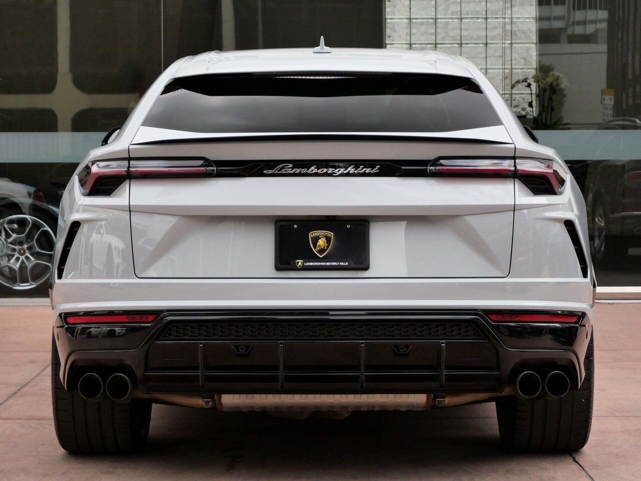 2022 Lamborghini Urus Base Base Lawrence KS