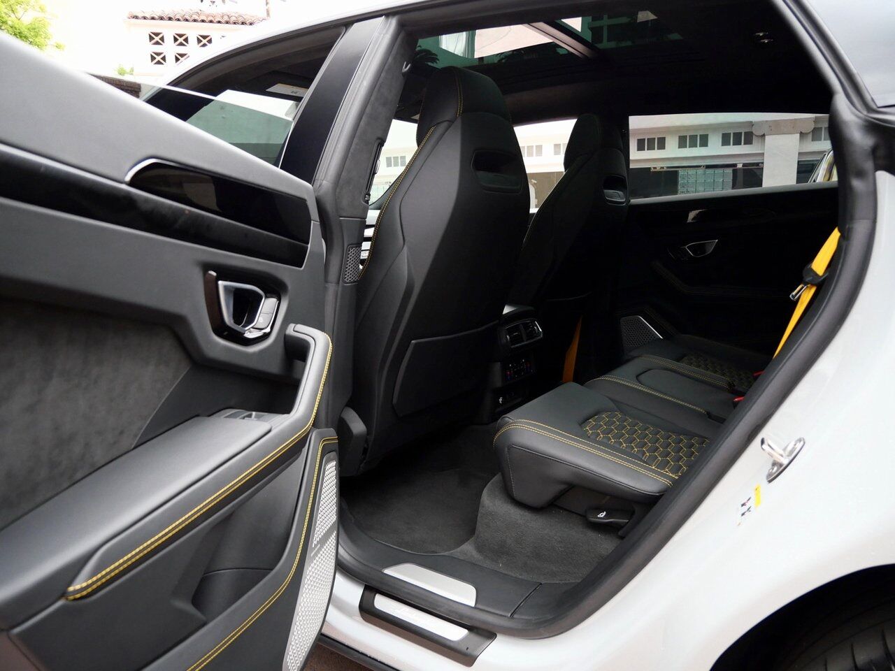 2022 Lamborghini Urus Base Base Lawrence KS