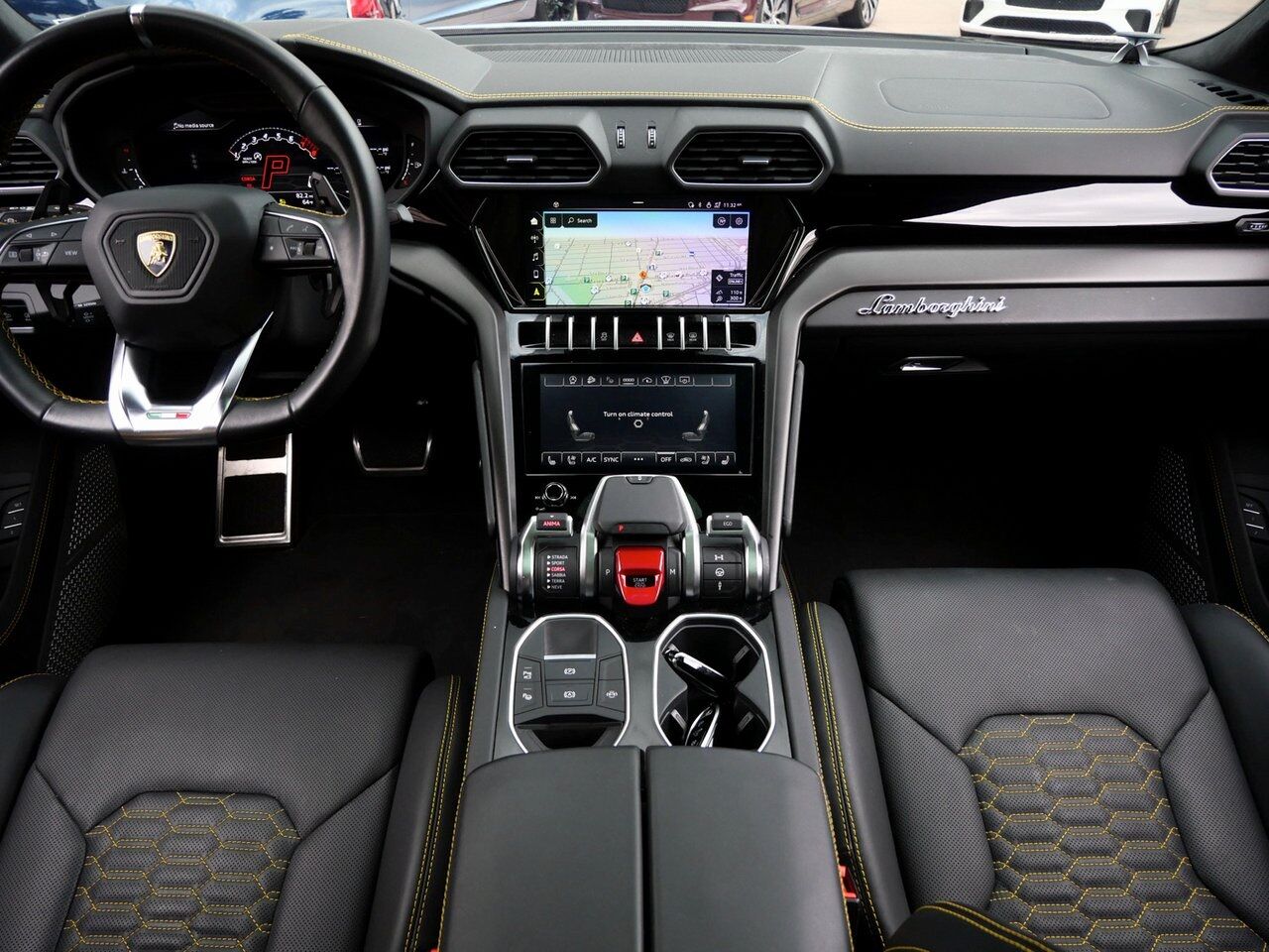 2022 Lamborghini Urus Base Base Lawrence KS