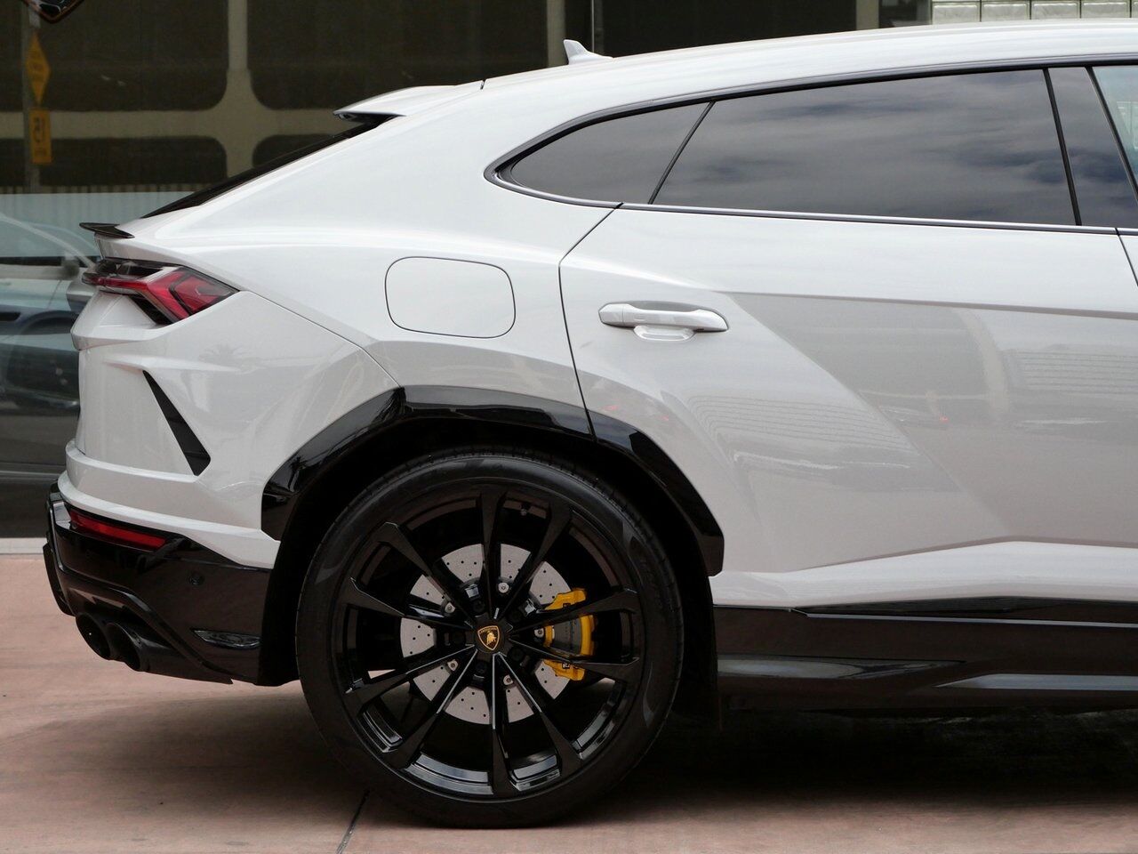 2022 Lamborghini Urus Base Base Lawrence KS