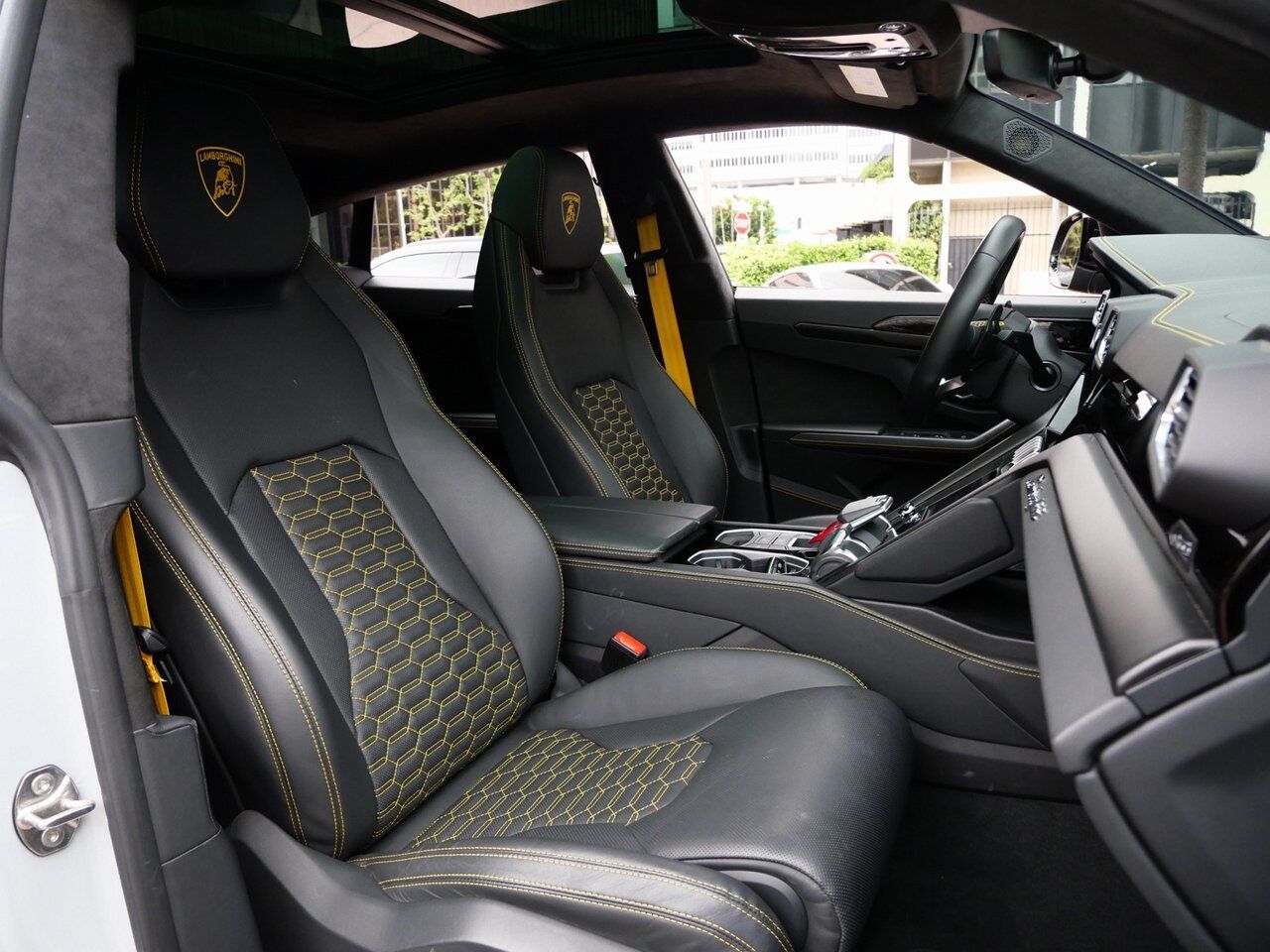 2022 Lamborghini Urus Base Base Lawrence KS