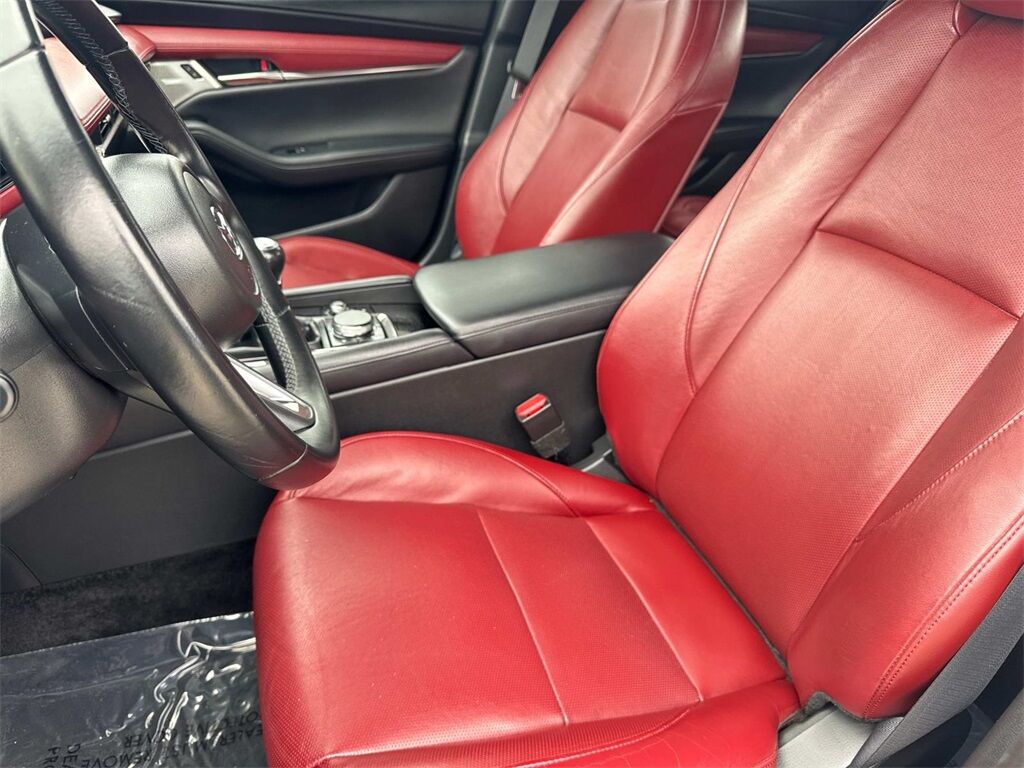 2022 MAZDA Mazda3 Premium Quincy MA