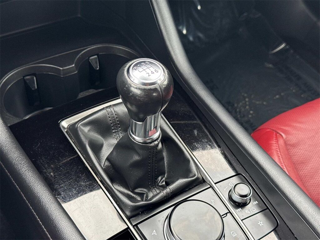 2022 MAZDA Mazda3 Premium Quincy MA