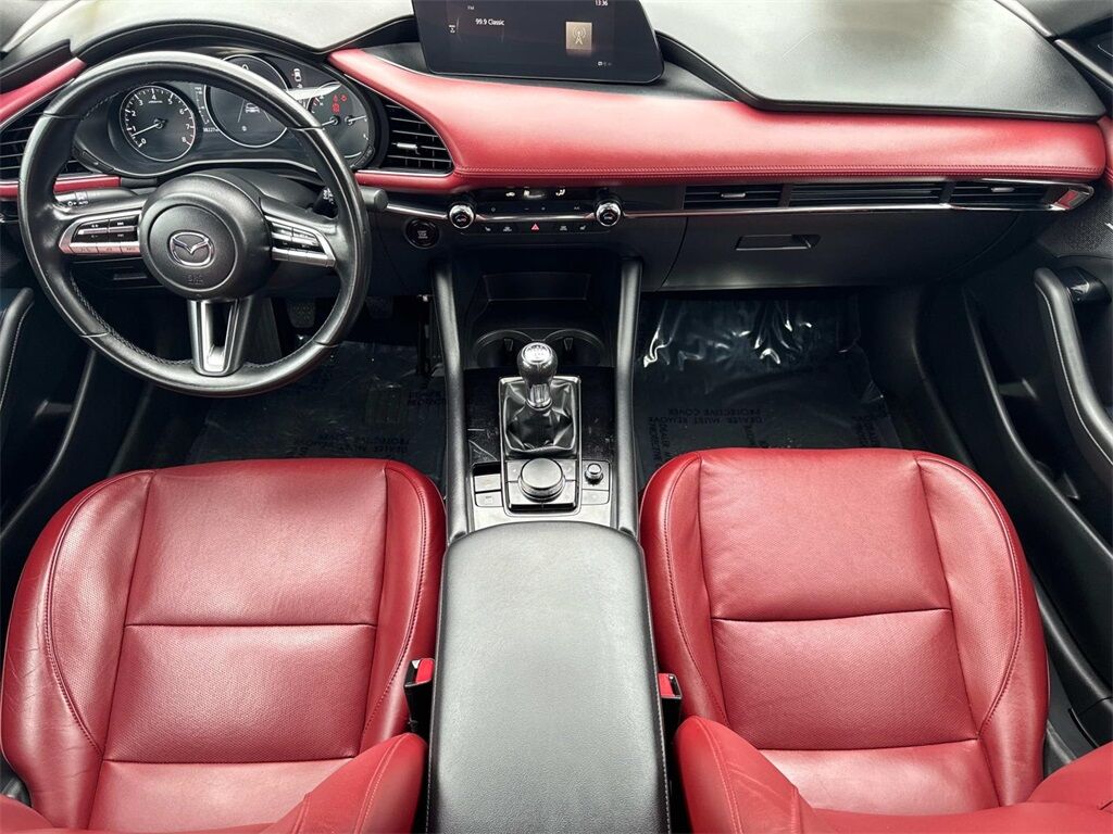 2022 MAZDA Mazda3 Premium Quincy MA