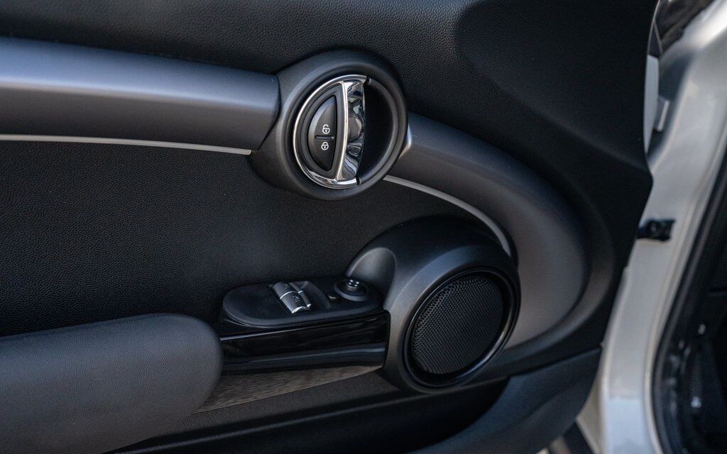 2022 MINI Cooper S Signature White Marsh MD