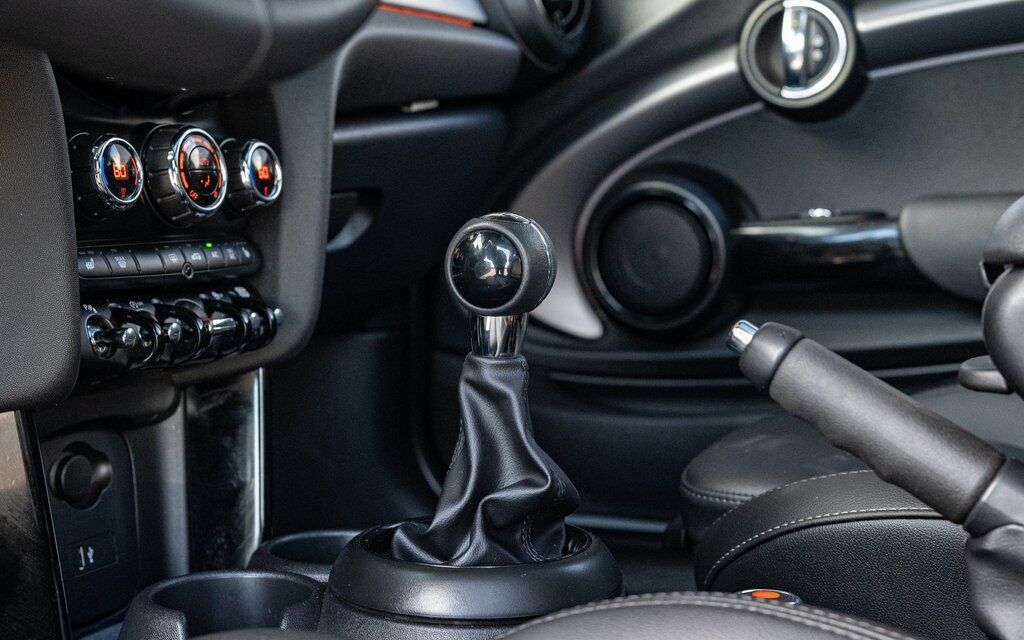 2022 MINI Cooper S Signature White Marsh MD