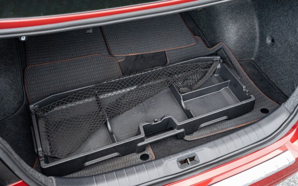 2022 Nissan Altima 2.0 SR White Marsh MD