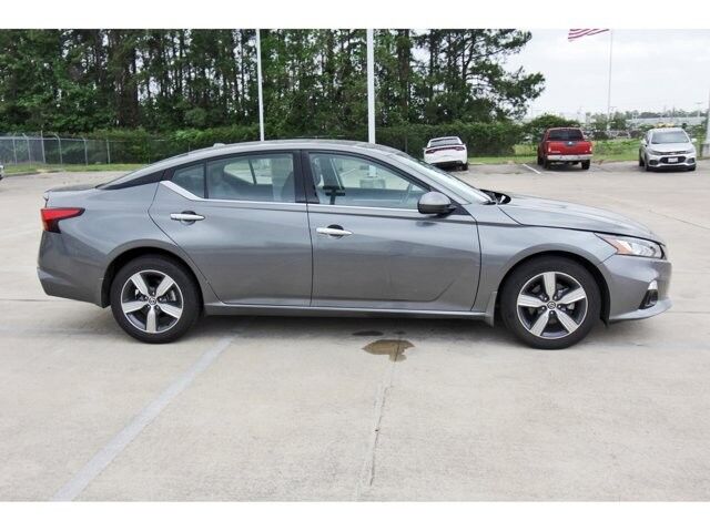 2022 Nissan Altima 2.5 SL