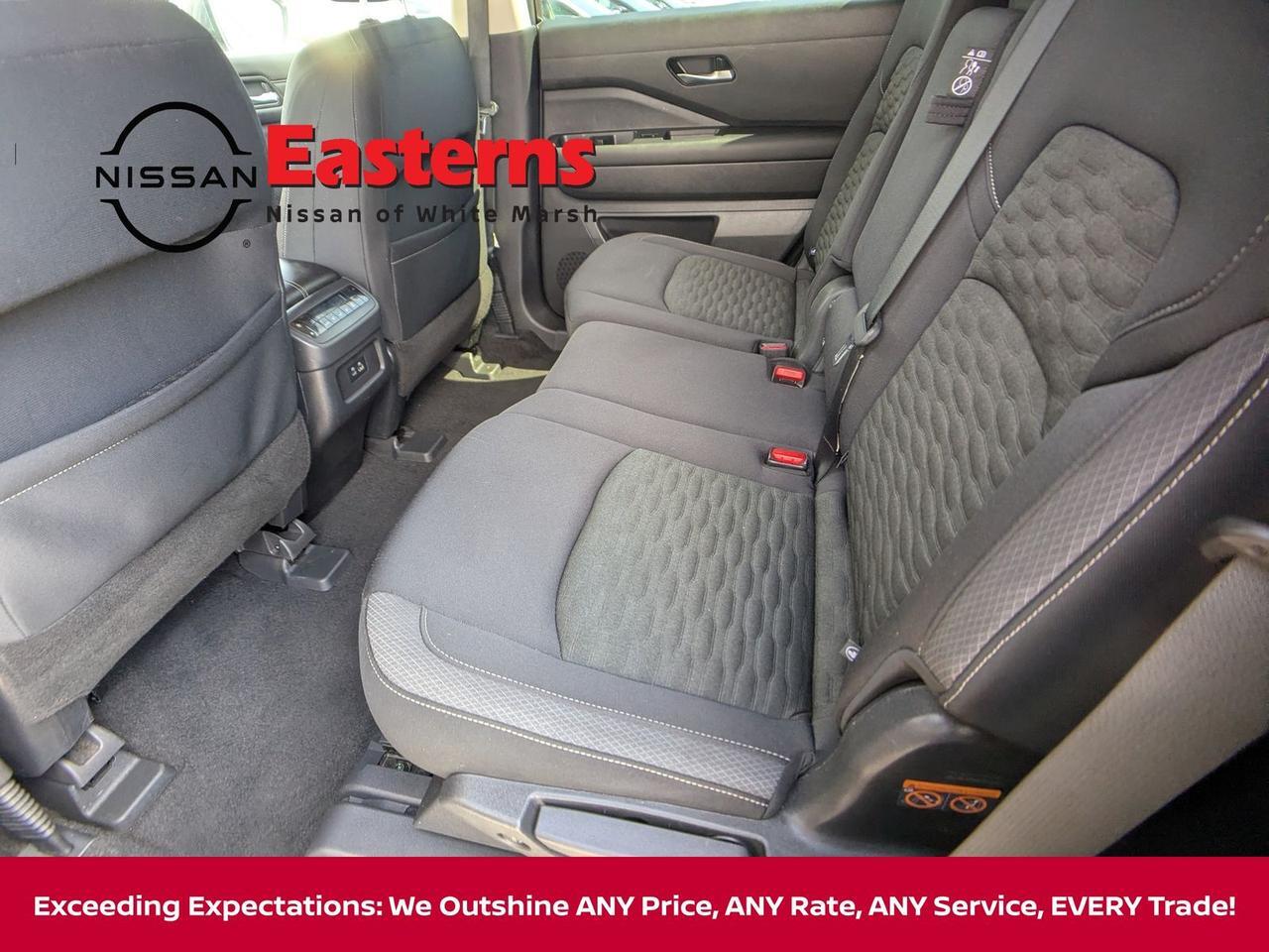 2022 Nissan Pathfinder SV White Marsh MD