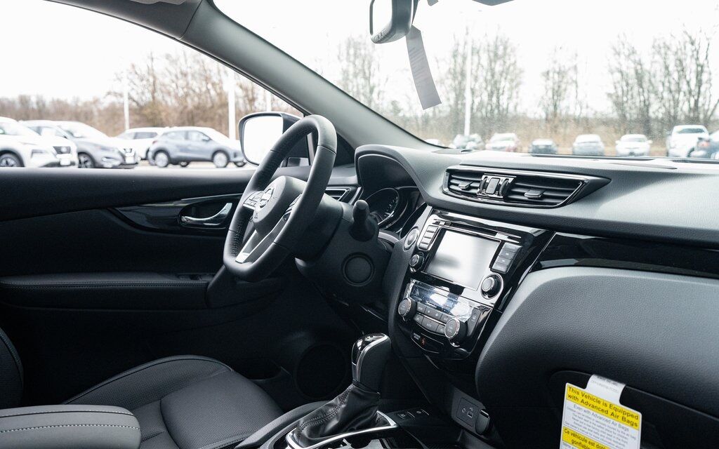 2022 Nissan Rogue Sport SL White Marsh MD