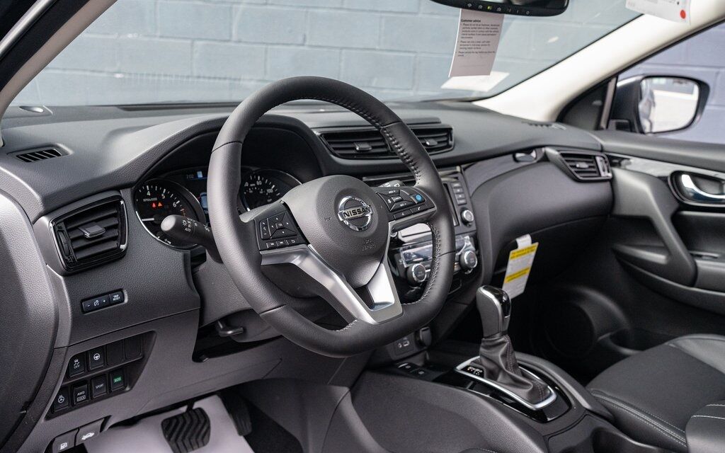 2022 Nissan Rogue Sport SL White Marsh MD