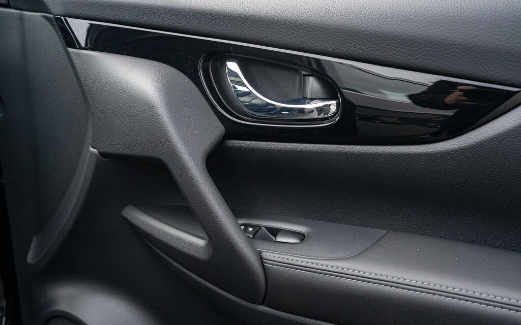 2022 Nissan Rogue Sport SL White Marsh MD