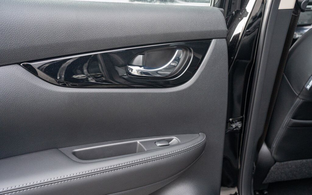 2022 Nissan Rogue Sport SL White Marsh MD