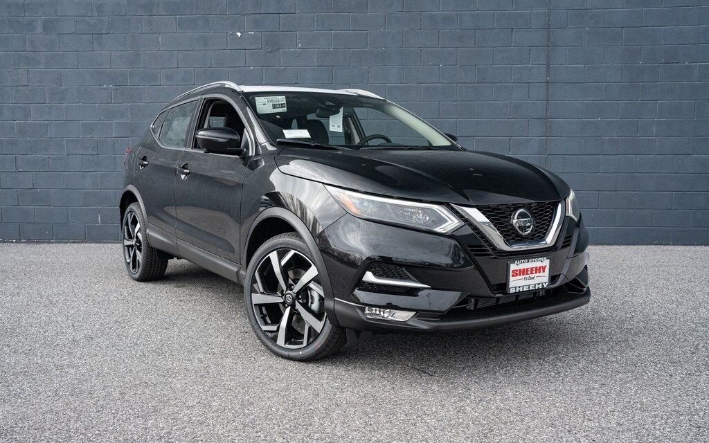 2022 Nissan Rogue Sport SL