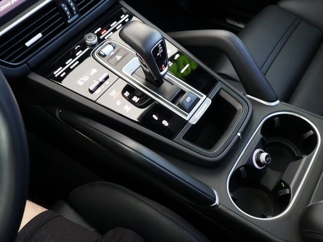 2022 Porsche Cayenne E-Hybrid Coupe Turbo S Merriam KS