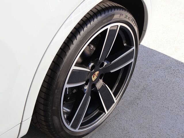 2022 Porsche Cayenne E-Hybrid Coupe Turbo S Merriam KS