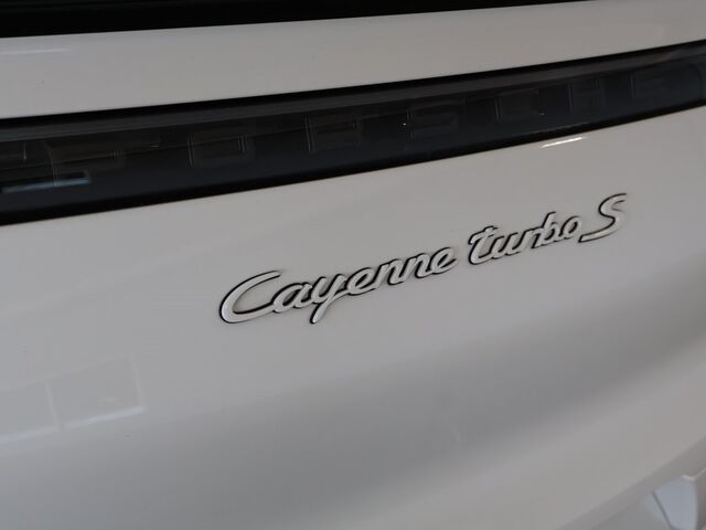 2022 Porsche Cayenne E-Hybrid Coupe Turbo S Merriam KS