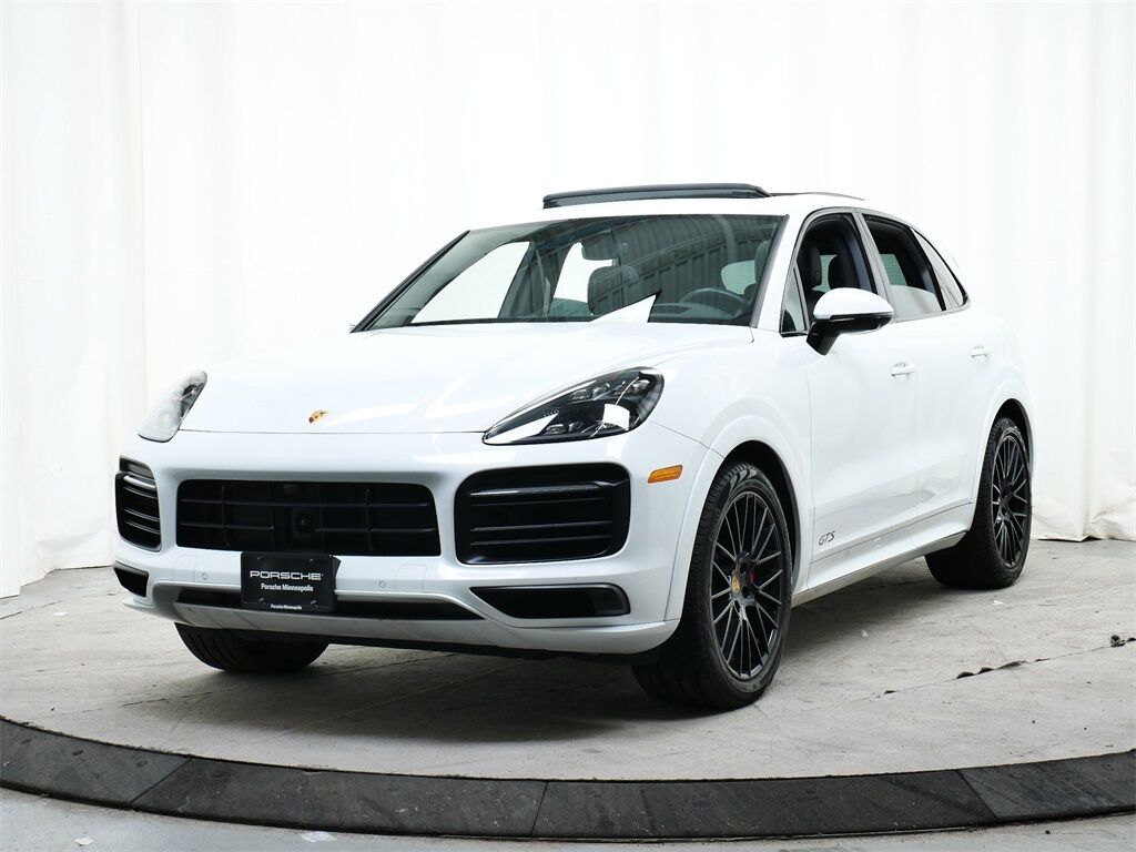 2022 Porsche Cayenne GTS