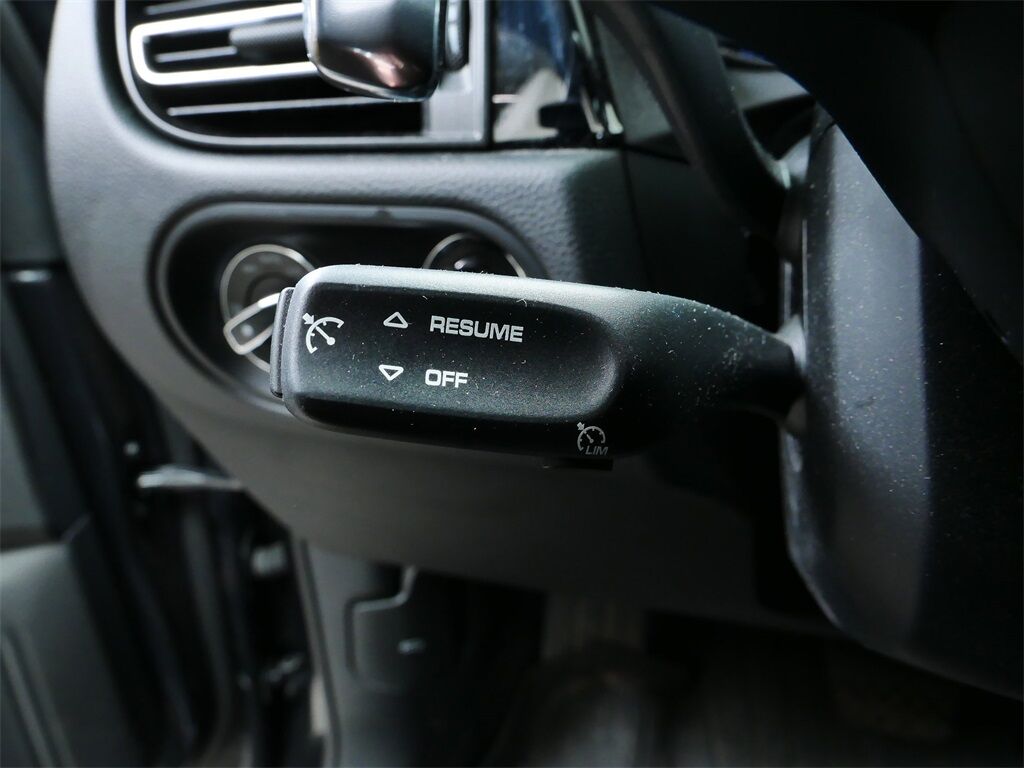 2022 Porsche Macan Oak Ridge TN