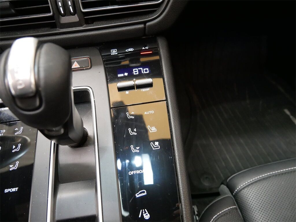 2022 Porsche Macan Oak Ridge TN