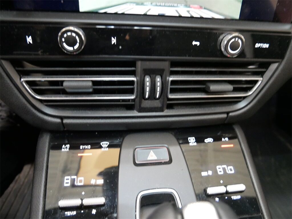 2022 Porsche Macan Oak Ridge TN