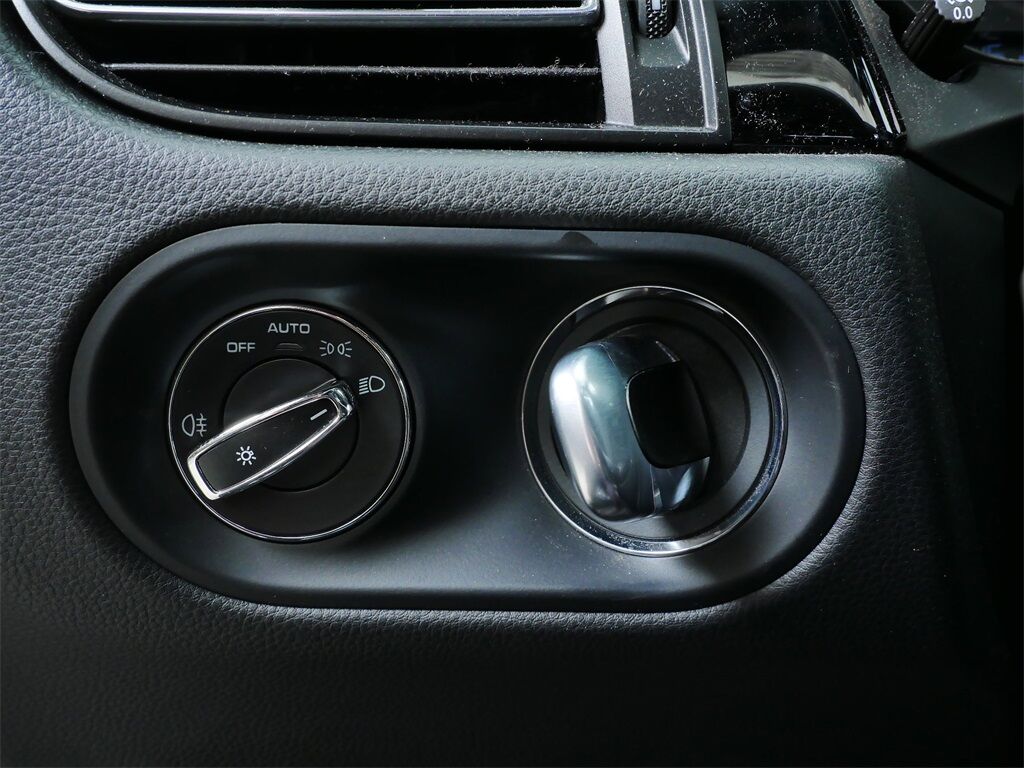 2022 Porsche Macan Oak Ridge TN