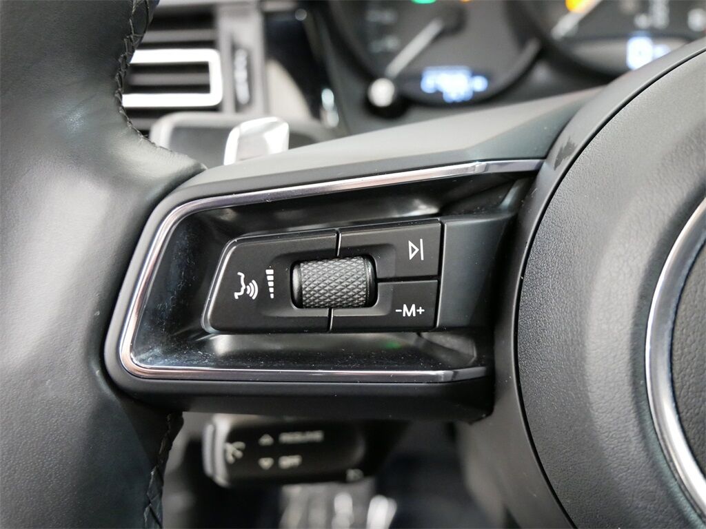 2022 Porsche Macan Oak Ridge TN