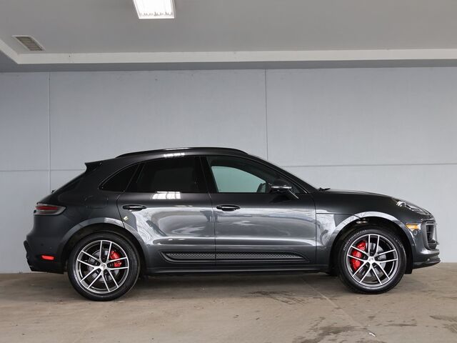2022 Porsche Macan S Merriam KS