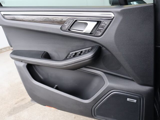 2022 Porsche Macan S Merriam KS