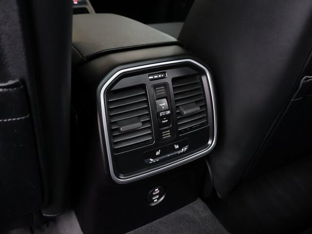 2022 Porsche Macan S Merriam KS