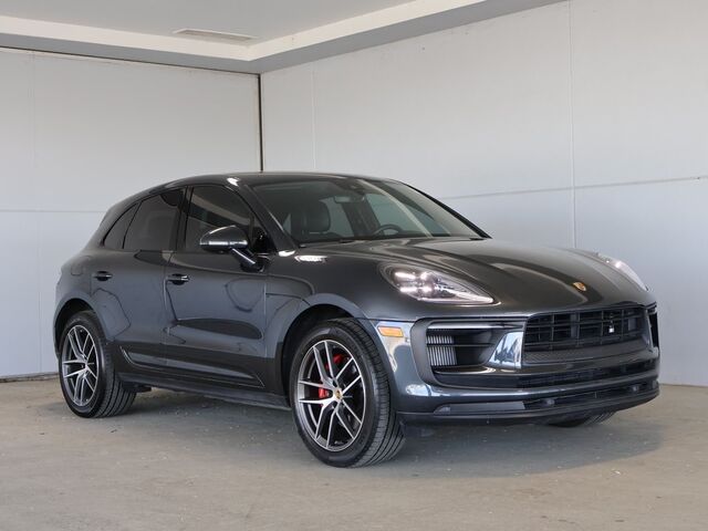 2022 Porsche Macan S Merriam KS